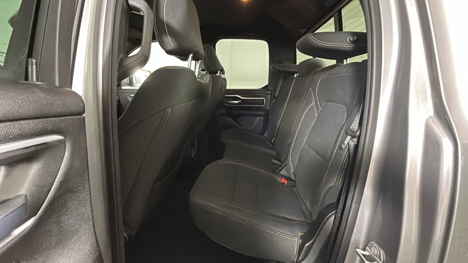 Used 2022 RAM 1500 Big Horn AWD/4WD image 32