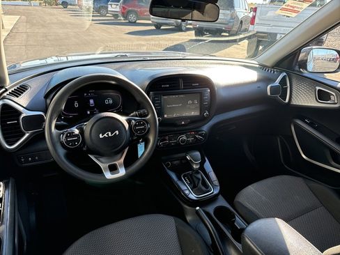 Used 2023 Kia Soul LX w/ Option Group 015 image 15