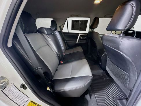 Used 2022 Toyota 4Runner SR5 Premium AWD/4WD image 11