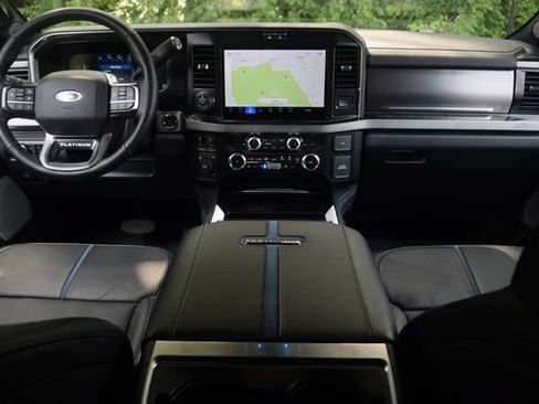 Used 2026 Ford F450 Platinum w/ FX4 Off-Road Package AWD/4WD image 8