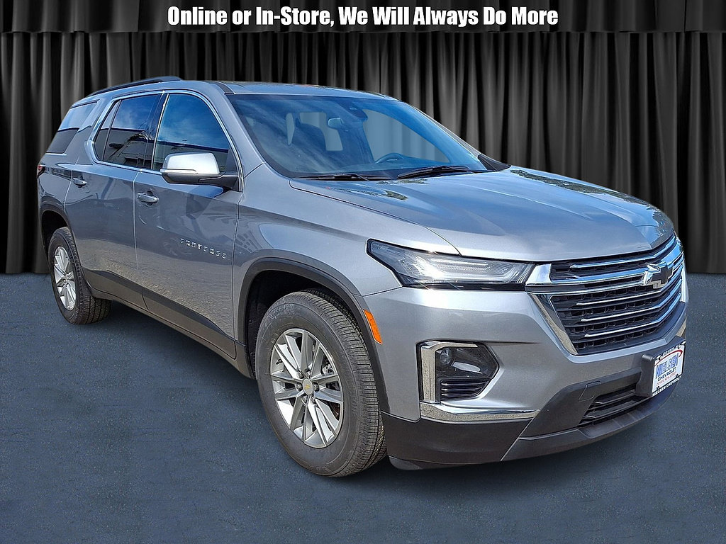 Certified 2023 Chevrolet Traverse LT w/ LPO, Floor Liner Package AWD/4WD image 1