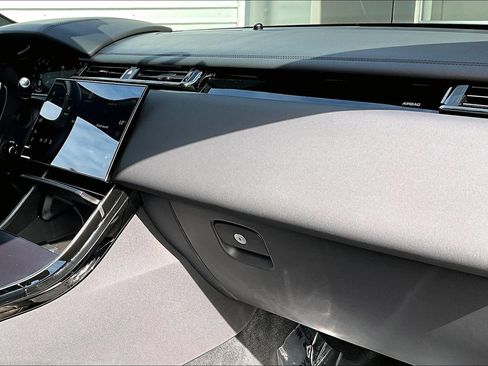 Used 2026 Land Rover Range Rover Velar Dynamic SE image 16