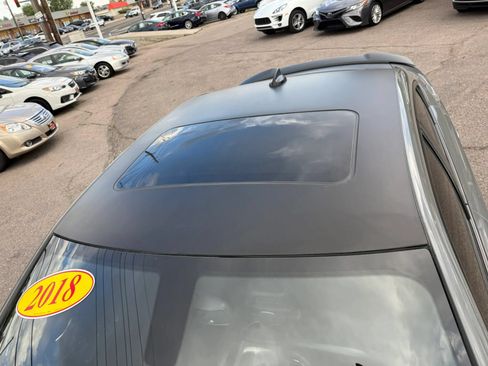 Used 2018 Dodge Charger R/T RWD image 9