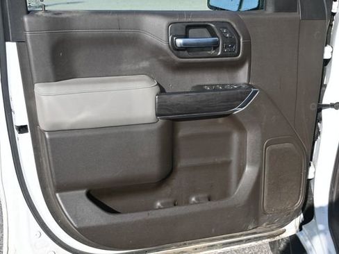 Used 2021 Chevrolet Silverado 1500 LTZ image 10