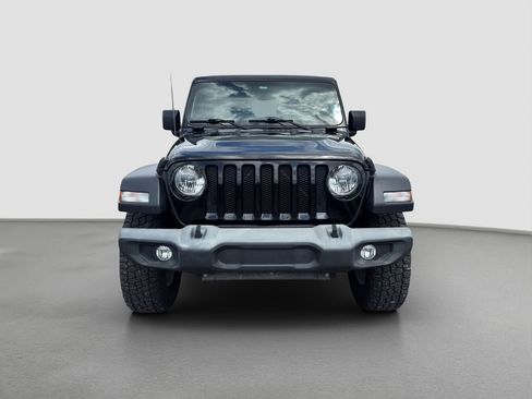 Used 2018 Jeep Wrangler Sport AWD/4WD image 2