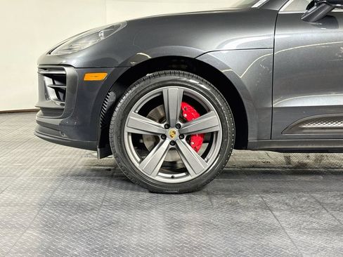 Certified 2023 Porsche Macan S AWD/4WD image 27