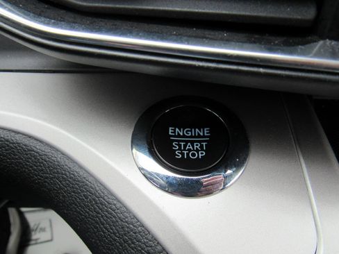 Used 2023 Ford Explorer XLT w/ Equipment Group 202A image 17