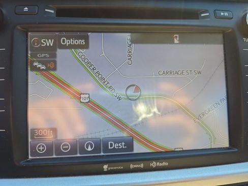 Used 2018 Toyota Highlander XLE w/ Carpet Mat Package (TMS) FWD image 29
