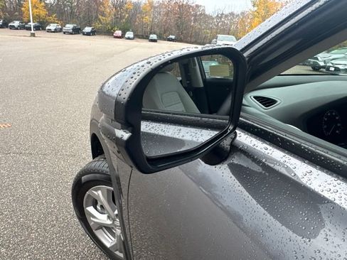 Used 2024 Honda HR-V LX image 17