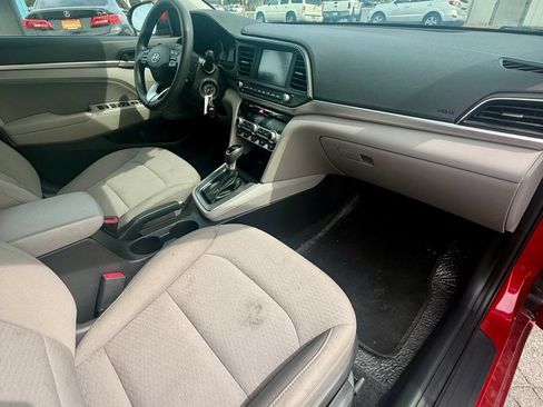Used 2020 Hyundai Elantra SEL FWD image 14