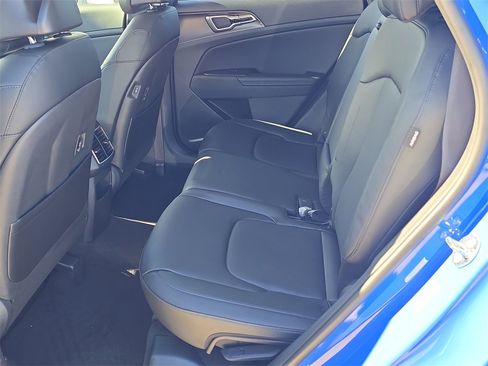 New 2026 Kia Sportage EX image 19