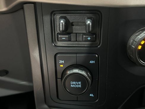 Used 2021 Ford F150 XLT AWD/4WD image 36