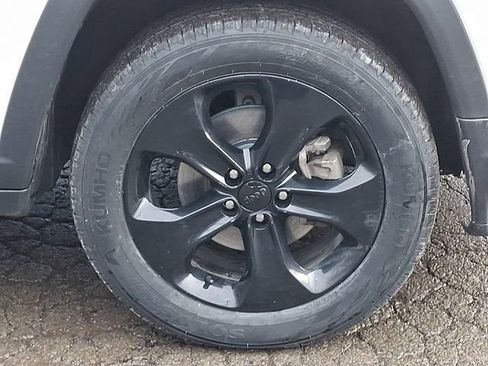 Used 2021 Jeep Compass Latitude image 8