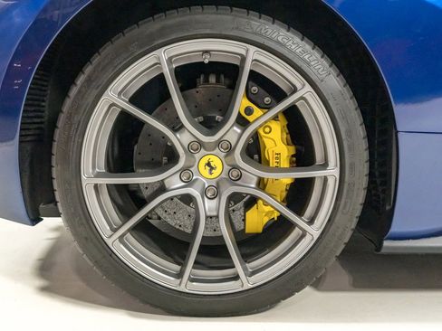 Used 2019 Ferrari 488 Spider image 25