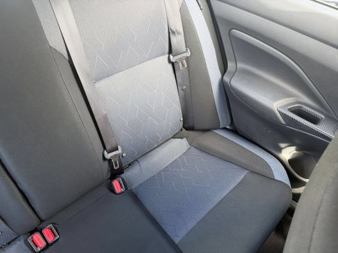 Used 2025 Nissan Versa SV FWD image 29