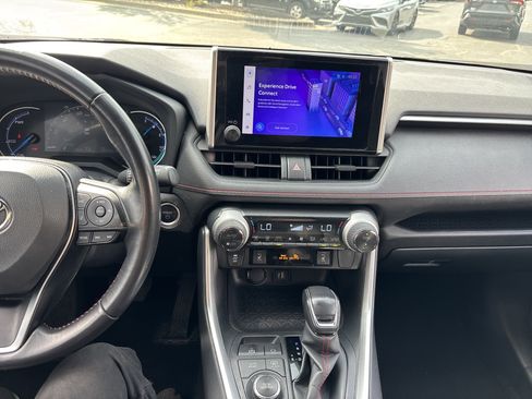 Used 2023 Toyota RAV4 SE AWD/4WD image 23
