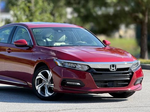 Used 2019 Honda Accord EX image 47