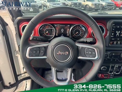 Used 2023 Jeep Gladiator Rubicon w/ LED Lighting Group image 18