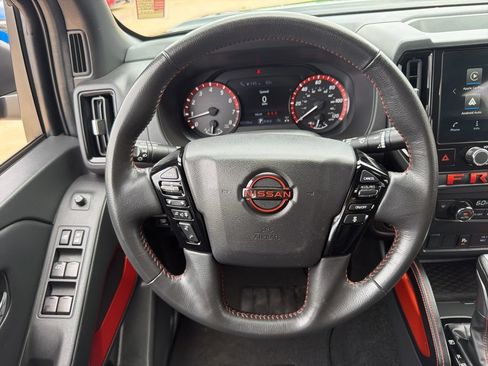 Used 2025 Nissan Frontier PRO-4X AWD/4WD image 22