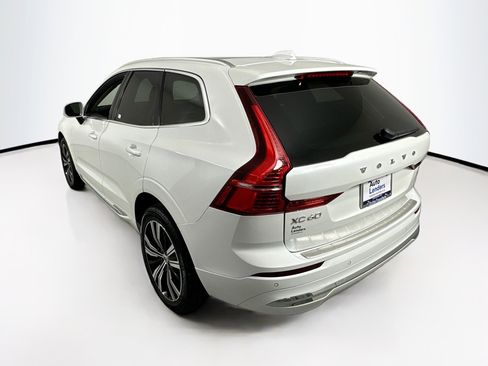 Used 2022 Volvo XC60 B5 Inscription w/ Protection Package Premier image 7