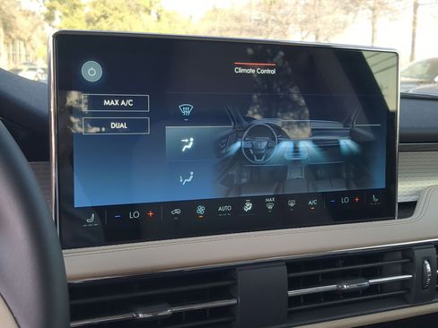 New 2026 Lincoln Corsair Premiere FWD image 18