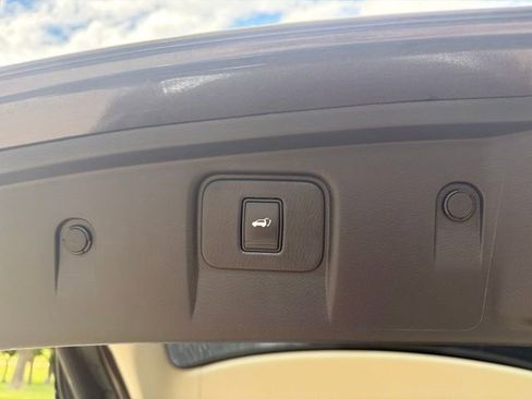 Used 2015 Nissan Murano Platinum w/ Platinum Technology Package AWD/4WD image 21