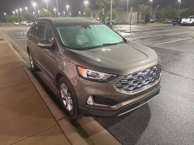 Used 2019 Ford Edge Titanium FWD image 4