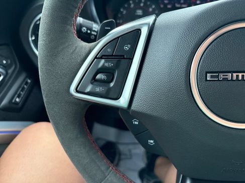 Used 2020 Chevrolet Camaro ZL1 RWD image 13