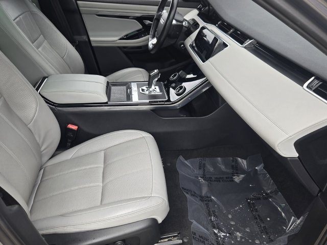 Used 2020 Land Rover Range Rover Evoque SE AWD/4WD image 19
