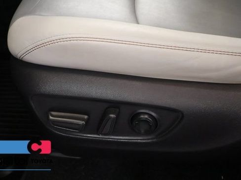 Certified 2022 Toyota RAV4 XLE Premium AWD/4WD image 13
