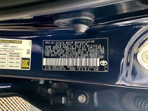 Used 2020 Toyota Corolla LE FWD image 34