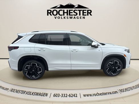 New 2026 Volkswagen Tiguan SEL R-Line AWD/4WD image 7