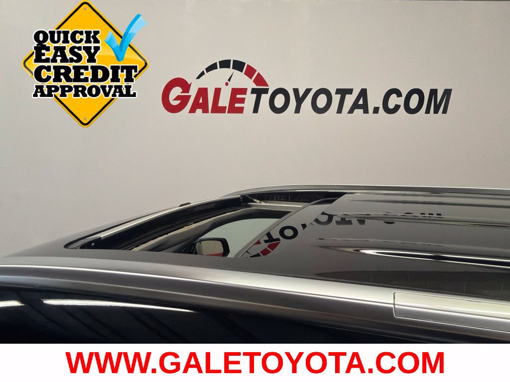 Used 2021 Toyota Highlander XLE AWD/4WD image 5