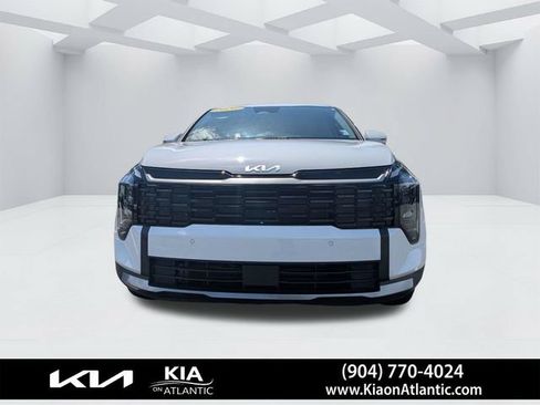 Used 2026 Kia Sportage EX FWD image 8
