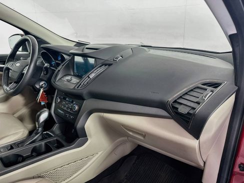 Used 2018 Ford Escape SEL w/ Ford Safe & Smart Package FWD image 28