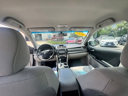 Used 2012 Toyota Camry LE FWD image 26
