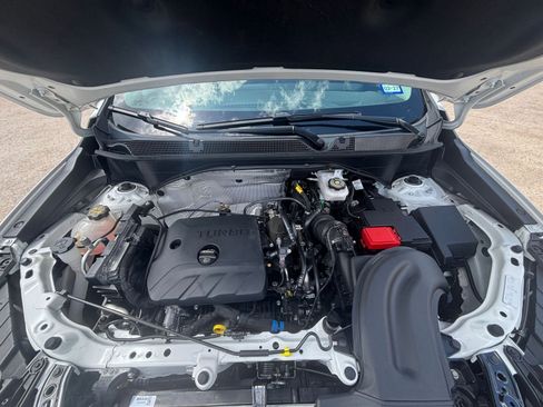 Used 2025 Buick Encore GX Preferred FWD image 31