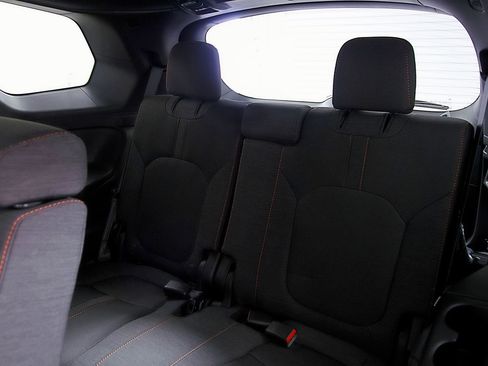 Certified 2025 Honda Pilot Sport image 17