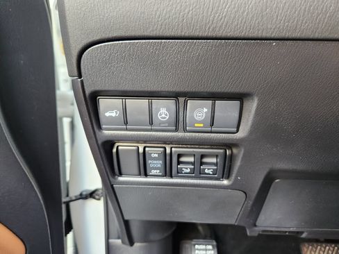 Used 2024 INFINITI QX80 Sensory AWD/4WD image 23