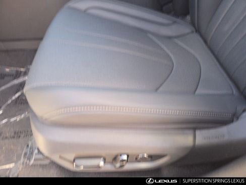 New 2026 Lexus TX 500h AWD image 15