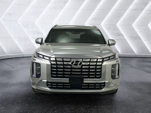 Used 2024 Hyundai Palisade Calligraphy image 2