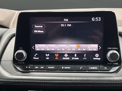 Used 2021 Nissan Rogue SL FWD image 15