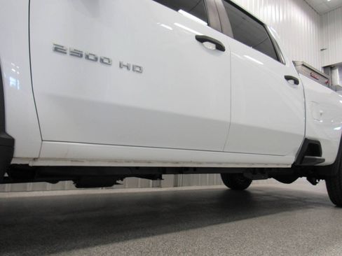 Used 2022 Chevrolet Silverado 2500 W/T w/ WT Fleet Convenience Package AWD/4WD image 18
