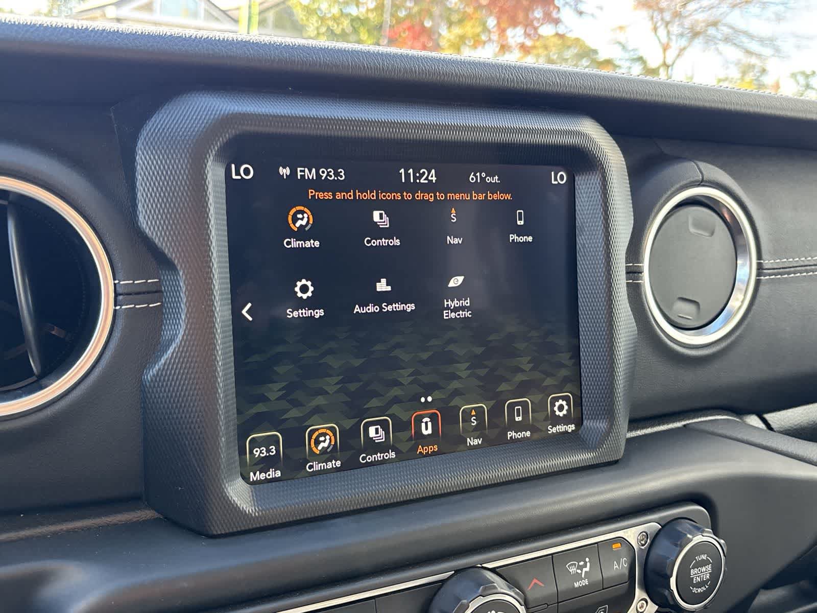 Used 2022 Jeep Wrangler Unlimited Sahara AWD/4WD image 19