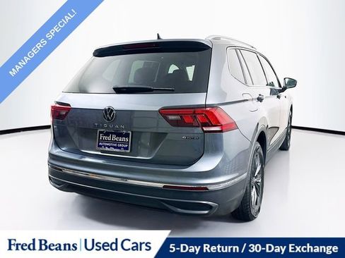 Used 2023 Volkswagen Tiguan SE image 8