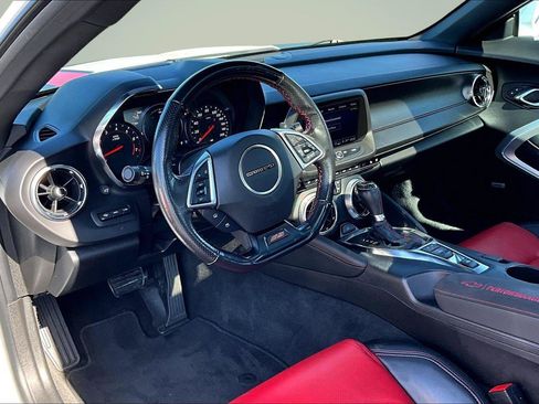 Used 2022 Chevrolet Camaro SS RWD image 15