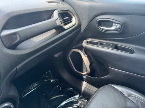 Used 2016 Jeep Renegade Limited AWD/4WD image 26