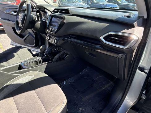 Used 2023 Chevrolet TrailBlazer LT w/ Convenience Package image 18