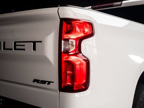 Used 2023 Chevrolet Silverado 1500 RST AWD/4WD image 14