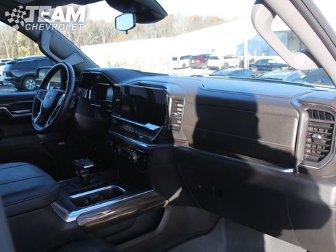 Certified 2024 Chevrolet Silverado 1500 RST image 27